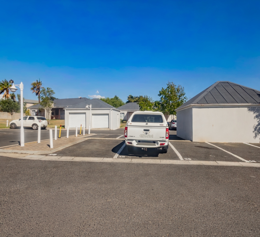 2 Bedroom Property for Sale in Goedemoed Western Cape